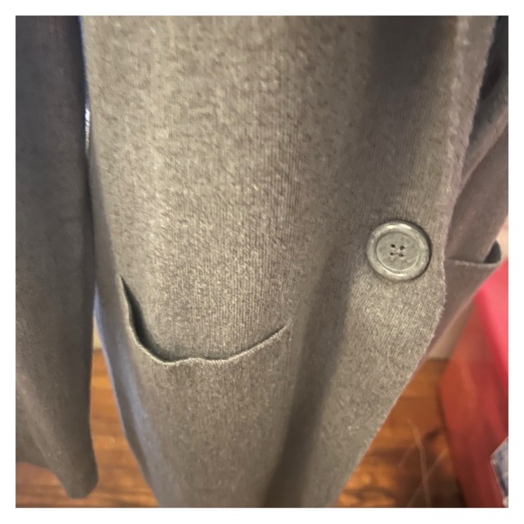 Nine West soft blazer size medium. - Picture 3 of 3